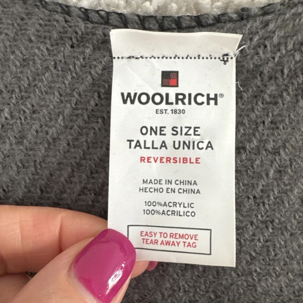 Woolrich Reversible Poncho Wrap Gray Black Fringe Shawl One Size‎ Acrylic F18